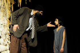 نمایش «در انتظار گودو» - کرمان