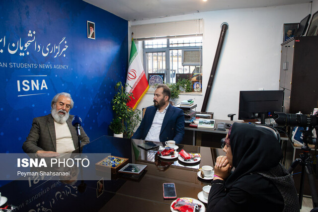 هنرمندی که صحنه تئاتر را به صحنه زندگی مردم پیوند زد