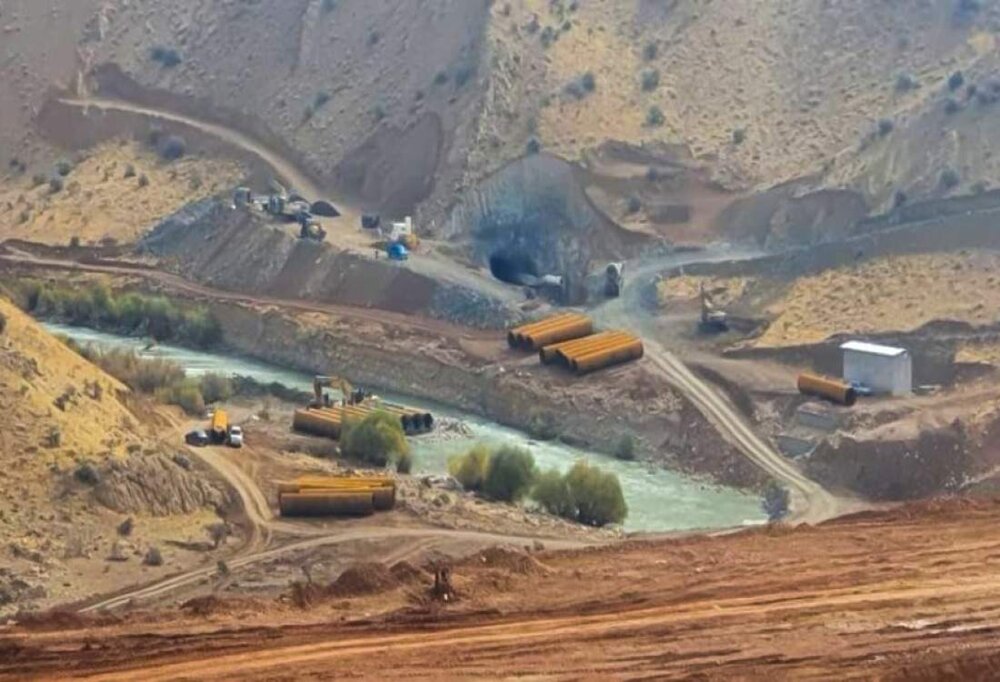 توقف عملیات ساخت سد ماندگان در دنا