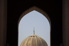 امروز مسجد جامع سلطان قابوس نه‌تنها یک مکان عبادی، بلکه نمادی از پیوند دین، هنر و دانش اسلامی در عمان محسوب می‌شود و یکی از مهم‌ترین مقاصد مذهبی و گردشگری مسقط است.
