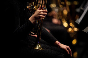 اجرای ارکستر سمفونی آیسو به رهبری مازیار یونسی