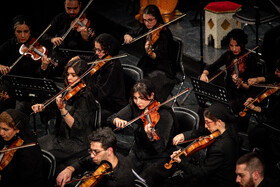 اجرای ارکستر سمفونی آیسو به رهبری مازیار یونسی