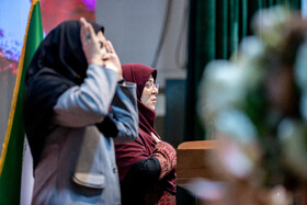 نشست خبری فاطمه مهاجرانی، سخنگوی دولت در سالن شرکت پالایش نفت امام خمینی (ره) شازند - استان مرکزی