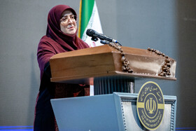 نشست خبری فاطمه مهاجرانی، سخنگوی دولت در سالن شرکت پالایش نفت امام خمینی (ره) شازند - استان مرکزی