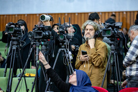 نشست خبری سخنگوی دولت در سالن شرکت پالایش نفت امام خمینی (ره) شازند - استان مرکزی