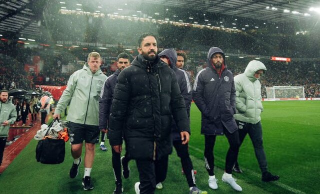 آموریم بعد از توقف تلخ در اولدترافورد: باید سه امتیاز را می‌گرفتیم