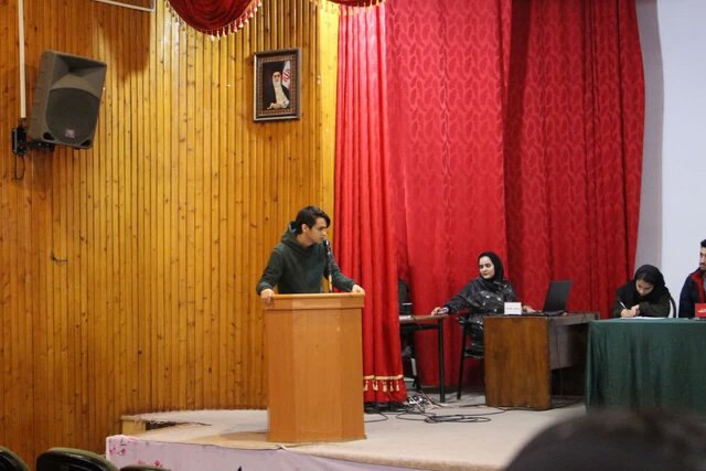 فینال مسابقه مناظرات دانشجویی دانشگاه گلستان از قاب عکس