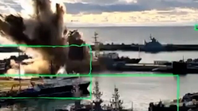 اوکراین مدعی از کار انداختن یک زیردریایی روسیه شد