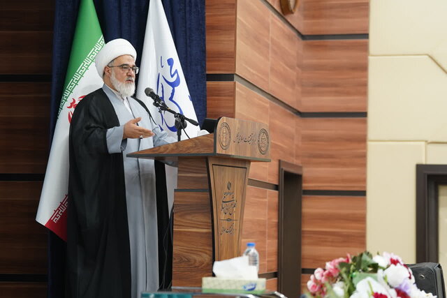 رئیس مرکز تحقیقات مجلس: سامانه قوانین در کشور نیازمند بازنگری جدی است