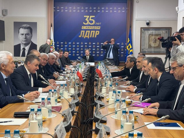 حضور عراقچی در مجلس دومای روسیه