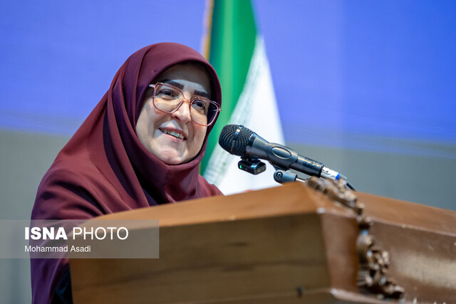 فاطمه مهاجرانی: مدیران باید همواره منافع ملی را بر منافع فردی ترجیح دهند