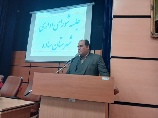 برخی سودجویان داخل کشور معیشت مردم را به گروگان گرفته‌اند