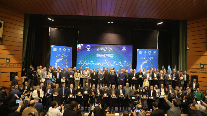 برگزیدگان بیست و ششمین جشنواره پژوهشگران، فناوران و نوآوران کشور تجلیل شدند