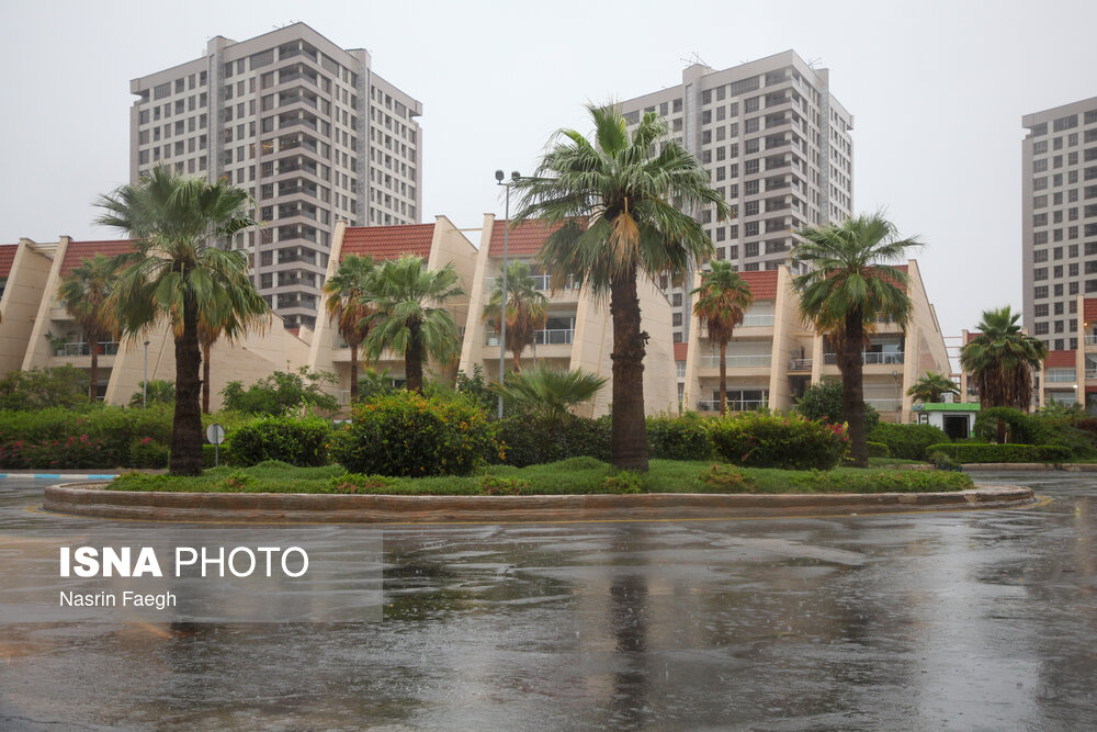 بارشهای شدید و رگباری باران پاییزی در کیش