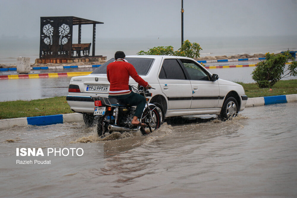 بارش باران و آبگرفتگی معابر در بندرعباس