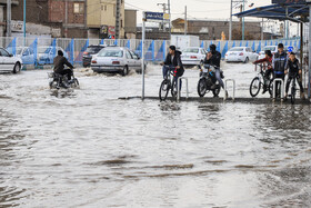 بارش باران و آبگرفتگی معابر در کرمان