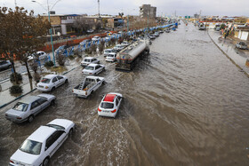بارش باران و آبگرفتگی معابر در کرمان