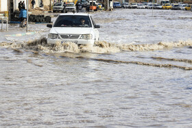 بارش باران و آبگرفتگی معابر در کرمان