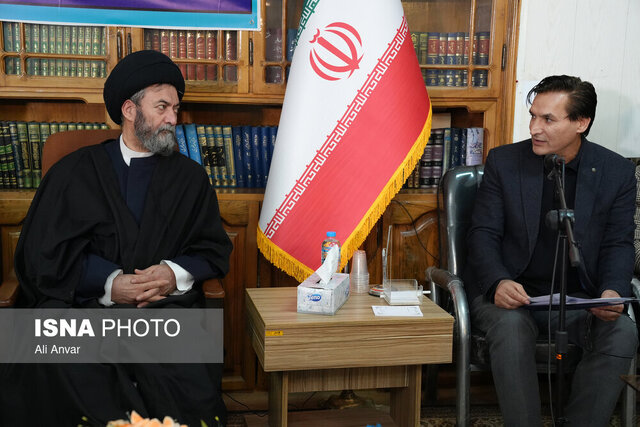 نقشه آینده کشور باید توسط نخبگان ترسیم شود