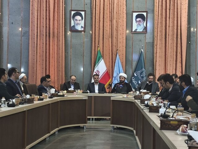 حدود ۸۵ هزار هیئت علمی و پژوهشگر در کشور داریم