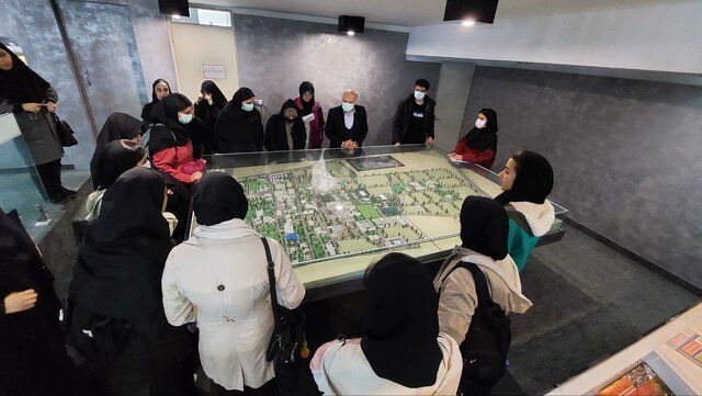 دانشجویان خوارزمی از موسسه تحقیقات سرم سازی رازی بازدید کردند