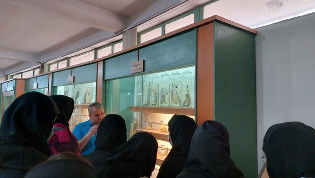 دانشجویان خوارزمی از موسسه تحقیقات سرم سازی رازی بازدید کردند