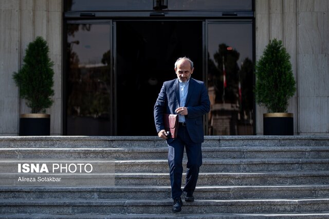 جبلی: شبکه نمایش خانگی به ابزار جلوگیری از تخلف نیاز دارد