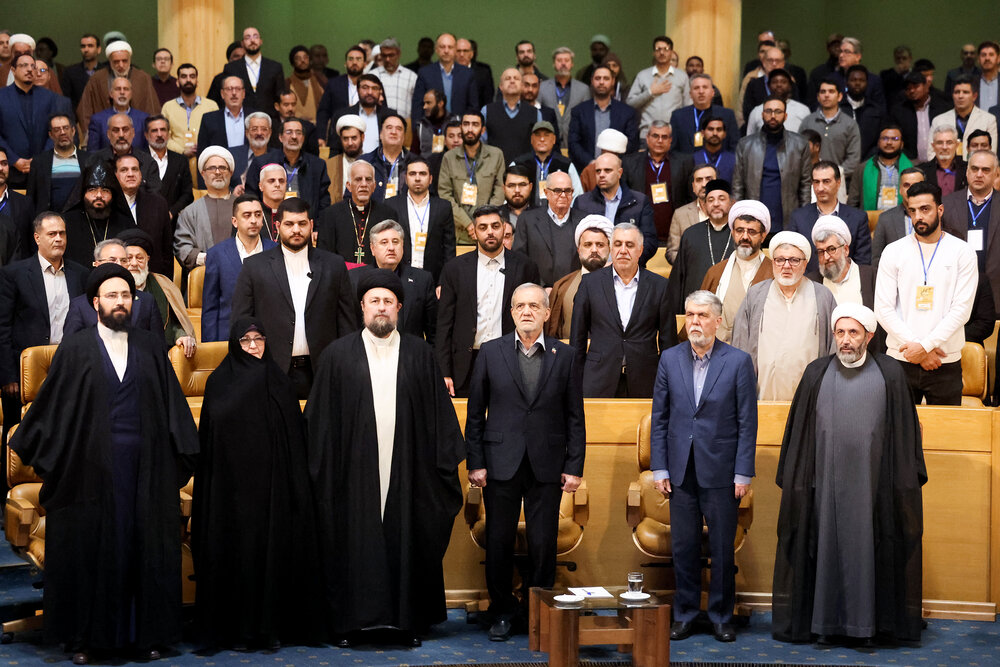 پزشکیان: امام پیامآور وحدت و انسجام بود