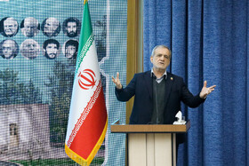 نشست فرهیختگان، نخبگان و فعالان فرهنگی استان خراسان جنوبی با رئیس جمهور