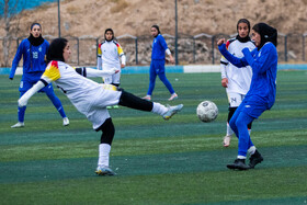 هفته نهم لیگ دسته اول فوتبال بانوان؛ استقلال - نماینده همدان