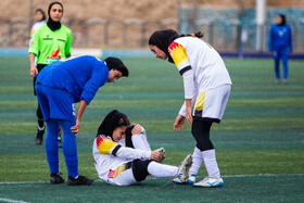 هفته نهم لیگ دسته اول فوتبال بانوان؛ استقلال - نماینده همدان