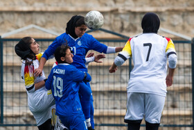 هفته نهم لیگ دسته اول فوتبال بانوان؛ استقلال - نماینده همدان
