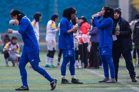 هفته نهم لیگ دسته اول فوتبال بانوان؛ استقلال - نماینده همدان