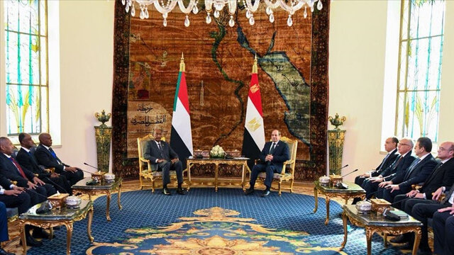 تأکید السیسی و البرهان بر ضرورت افزایش تلاش‌ها برای حمایت از مردم سودان