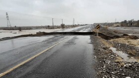 فرماندار: محور جیرفت - بلوک به دلیل تخریب پل مسدود شد