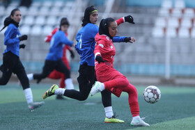 هفته یازدهم لیگ برتر فوتبال بانوان؛ فرا ایساتیس کران - پرسپولیس