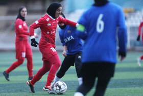 هفته یازدهم لیگ برتر فوتبال بانوان؛ فرا ایساتیس کران - پرسپولیس