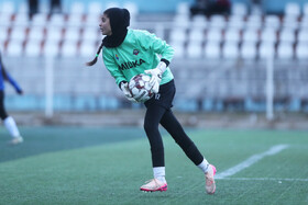 هفته یازدهم لیگ برتر فوتبال بانوان؛ فرا ایساتیس کران - پرسپولیس