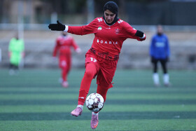 هفته یازدهم لیگ برتر فوتبال بانوان؛ فرا ایساتیس کران - پرسپولیس