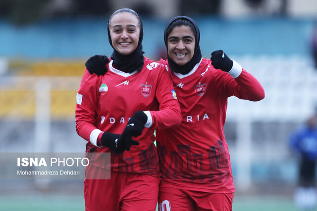 هفته یازدهم لیگ برتر فوتبال بانوان؛ فرا ایساتیس کران - پرسپولیس
