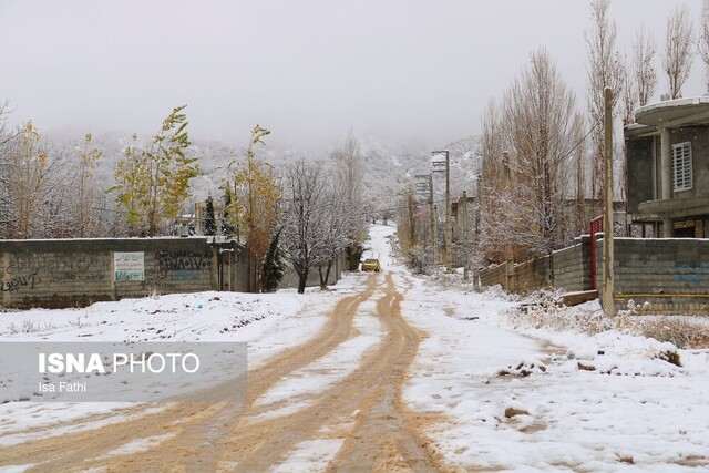بازگشایی مسیر ۳۰ روستای اردستان