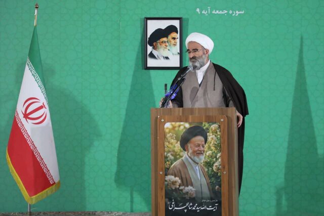 تاکید امام جمعه سمنان بر لزوم برخورد با گرانیها