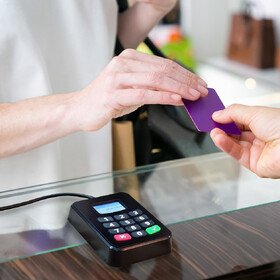 چرا ثبت شماره موبایل مشتری به یکی از مهم‌ترین مزیت‌های رقابتی کسب‌وکارها تبدیل شده است؟