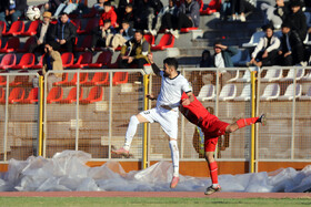 ۶ تیم دسته یک فوتبال در خطر کسر امتیاز