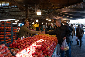 بازار شب یلدا ــ رشت
