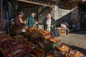 بازار شب یلدا ــ رشت
