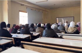 تحصیل زیر چادر و پلاستیک؛ دانشگاه اسلامی غزه دوباره شروع به کار کرد