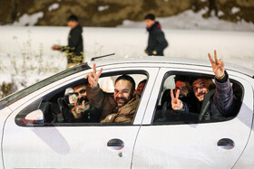 تفریح مردم در ارتفاعات برفی مشهد