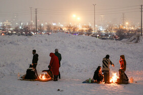 تفریح مردم در ارتفاعات برفی مشهد