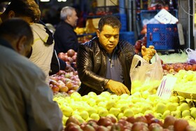 بازار تره‌بار همدان در تکاپوی یلدا